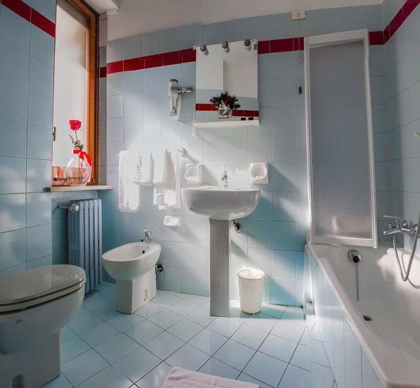 Domus Hotel Alessandria Buitenkant foto