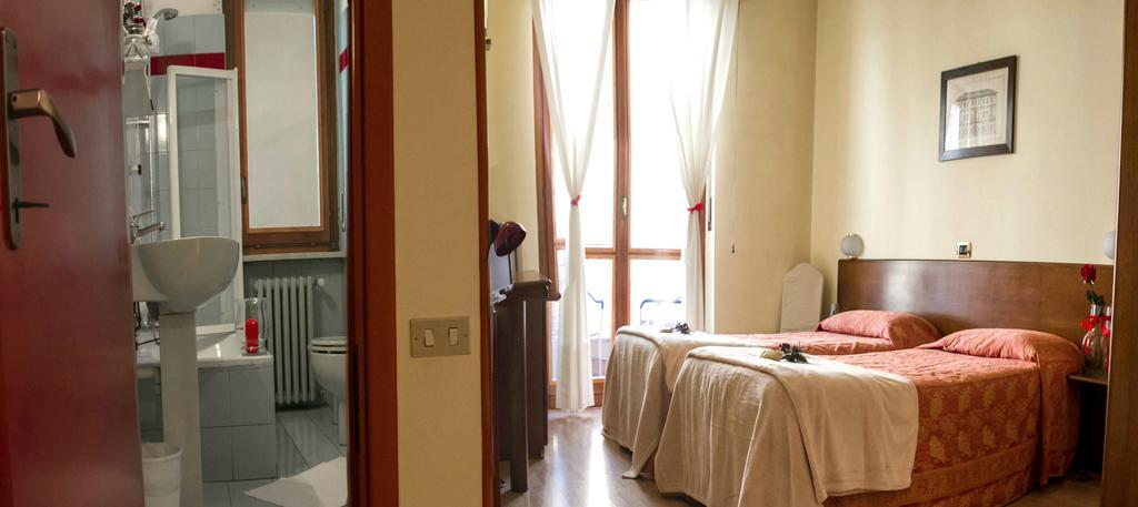 Domus Hotel Alessandria Buitenkant foto