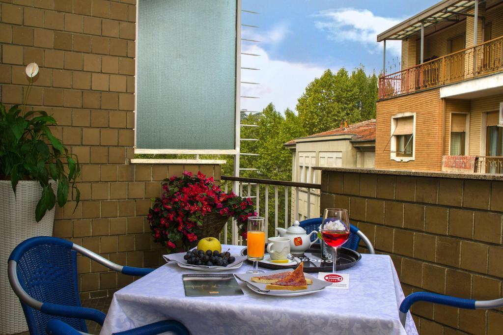 Domus Hotel Alessandria Buitenkant foto